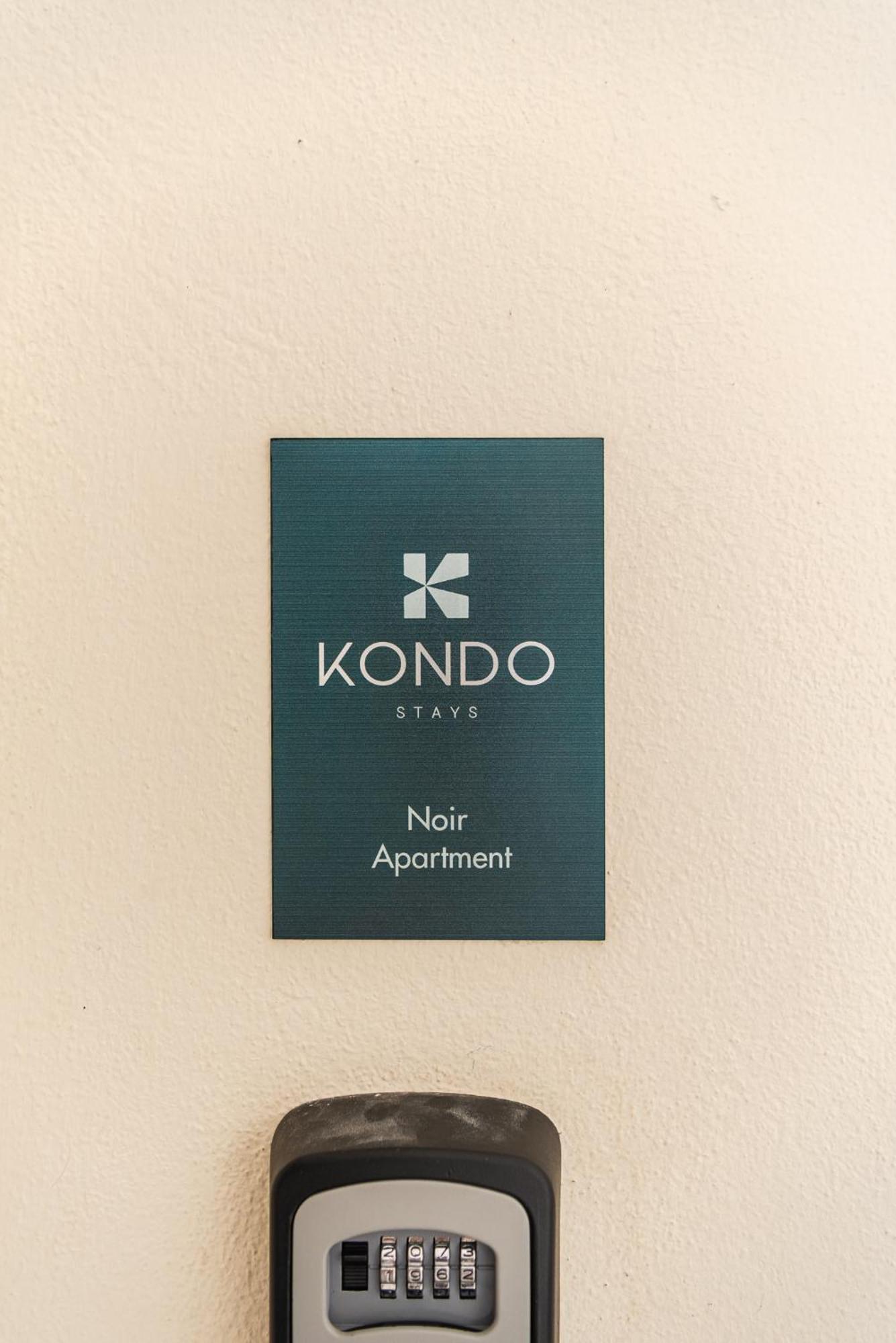 Noir Apartment By Kondo Stays 티라나 외부 사진