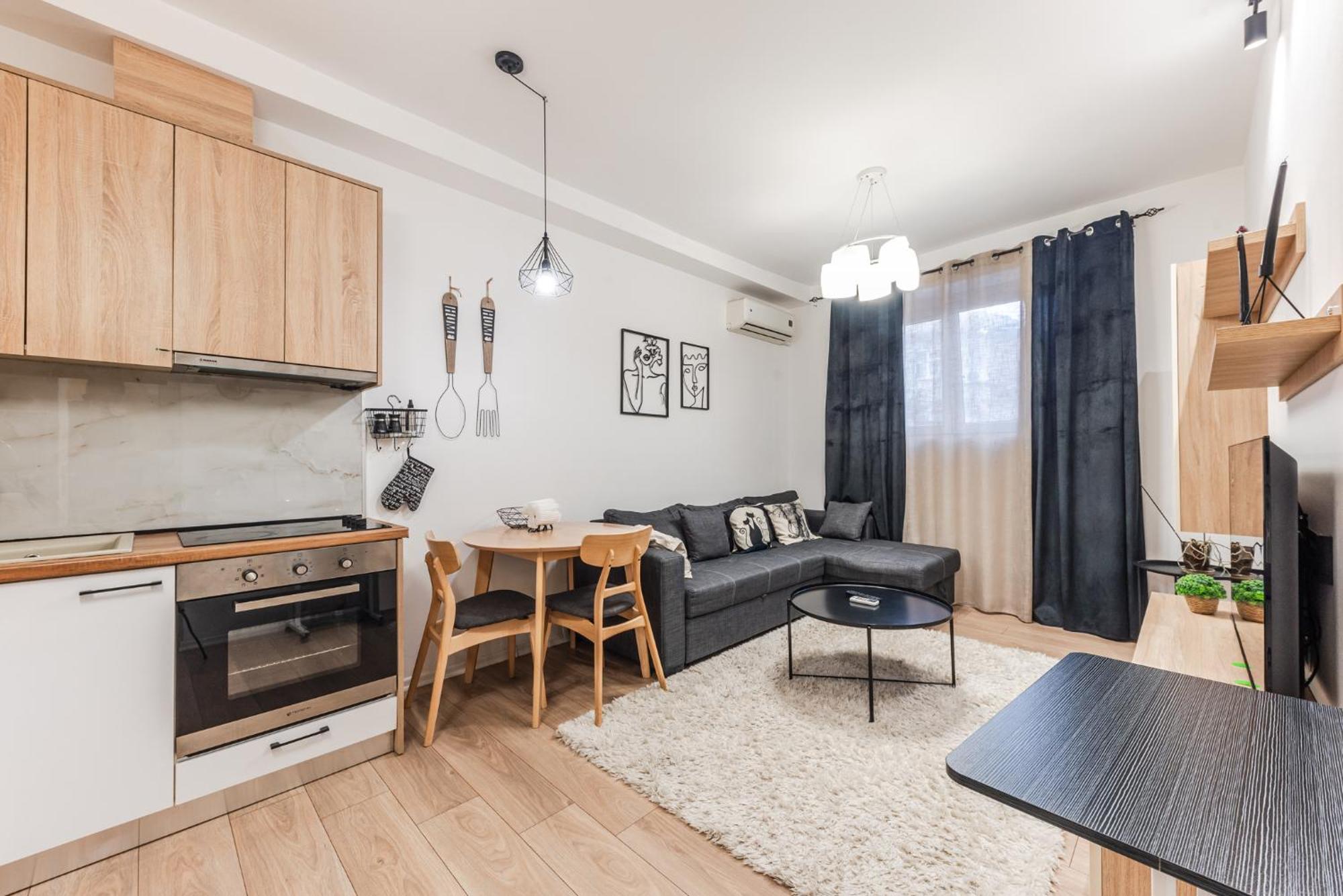 Noir Apartment By Kondo Stays 티라나 외부 사진